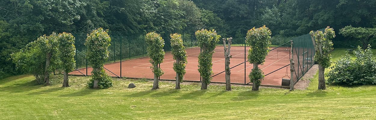 Båstad - Paulins Tennisförening äkta båstadgrus